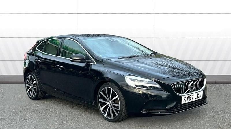 Used Volvo V40 Inscription 152 HP (111 kW) 2017 Black Hatchback