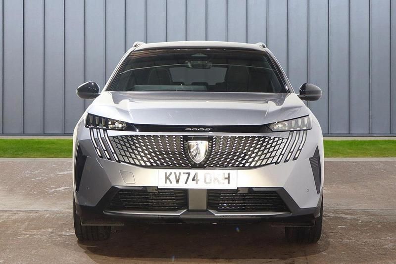 Grey Used 2024 Peugeot 5008 GT MPV | £29,489 (Expensive) - Image 1/4