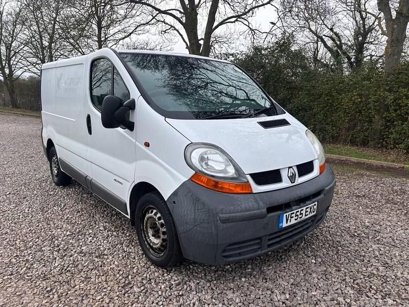 Used Renault Trafic 100 HP (73 kW) 2006 White MPV