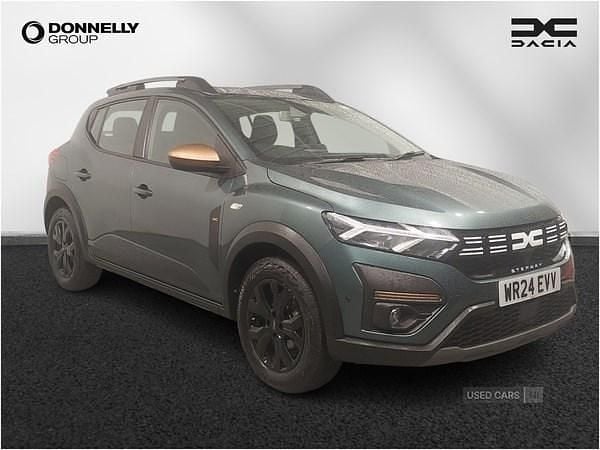 Green Used 2024 Dacia Sandero Extreme Hatchback | £12,885 (Good price) - Image 1/4