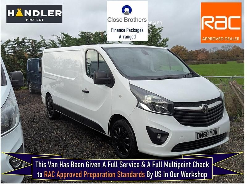 White Used 2018 Vauxhall Vivaro Sportive MPV | £8,475 (Fair price) - Image 1/4