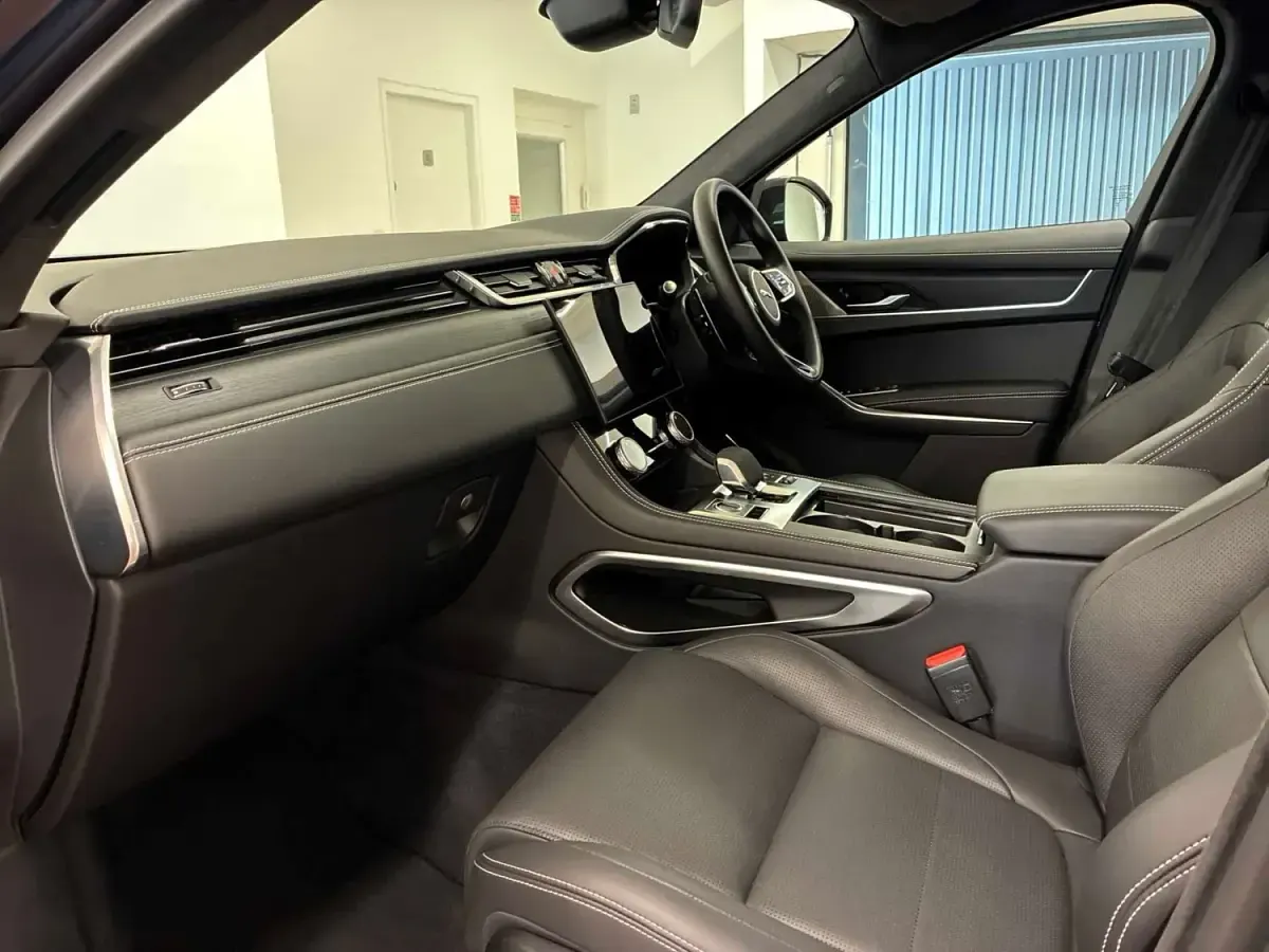 Second-hand Jaguar F-Pace R-Dynamic 404 CP (297 kW) 2024 Albastru SUV