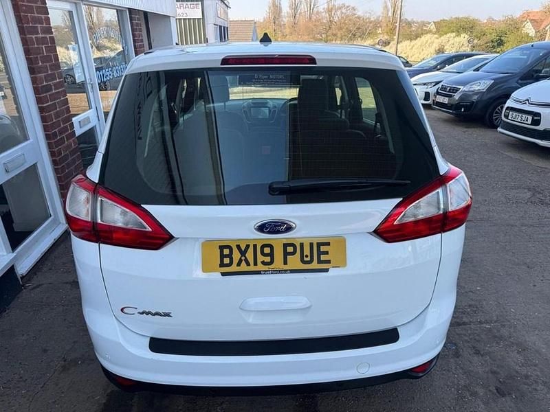 Used Ford Grand C-Max Titanium 120 HP (88 kW) 2019 White MPV