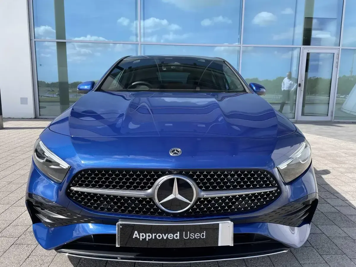 Used Mercedes A180 AMG Line Premium Plus 136 HP (100 kW) 2024 Blue Hatchback