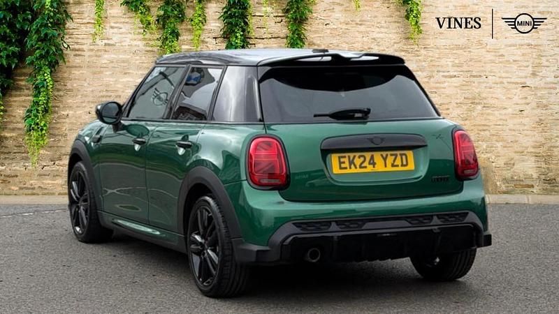 Używany Mini Cooper Hatch 134 KM (98 kW) 2024 Zielony Hatchback