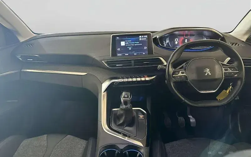 Gebraucht Peugeot 3008 Allure 131 PS (96 kW) 2019 Grau SUV