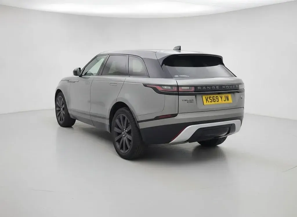 Used Land Rover Range Rover Velar HSE Dynamic 240 HP (176 kW) 2019 Silver SUV