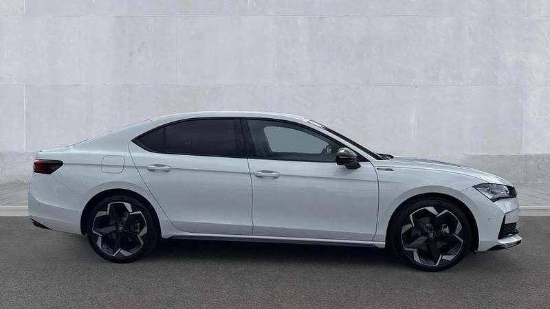 Used Skoda Superb SportLine 150 HP (110 kW) 2026 Pure white Hatchback