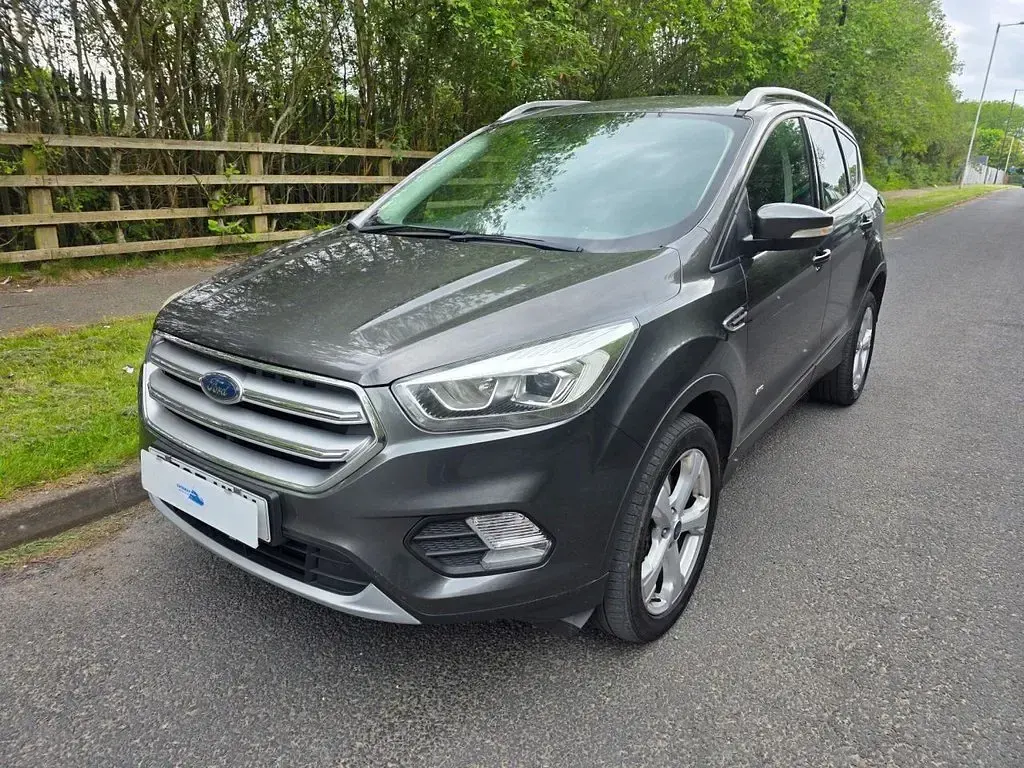 Used Ford Kuga Titanium 180 HP (132 kW) 2017 Grey SUV