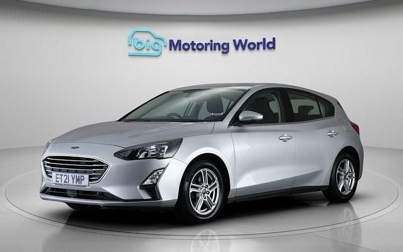 Used Ford Focus Zetec 125 HP (91 kW) 2021 Silver Hatchback