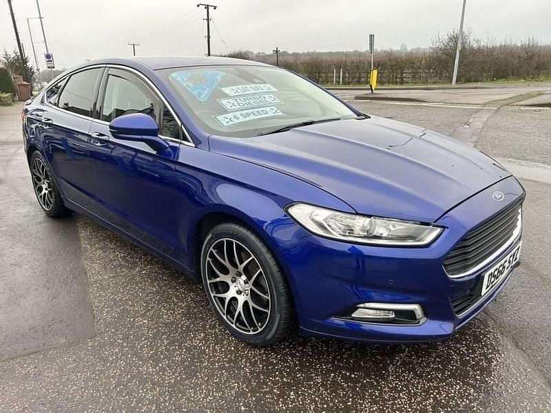Used Ford Mondeo Titanium 150 HP (110 kW) 2016 Blue Hatchback