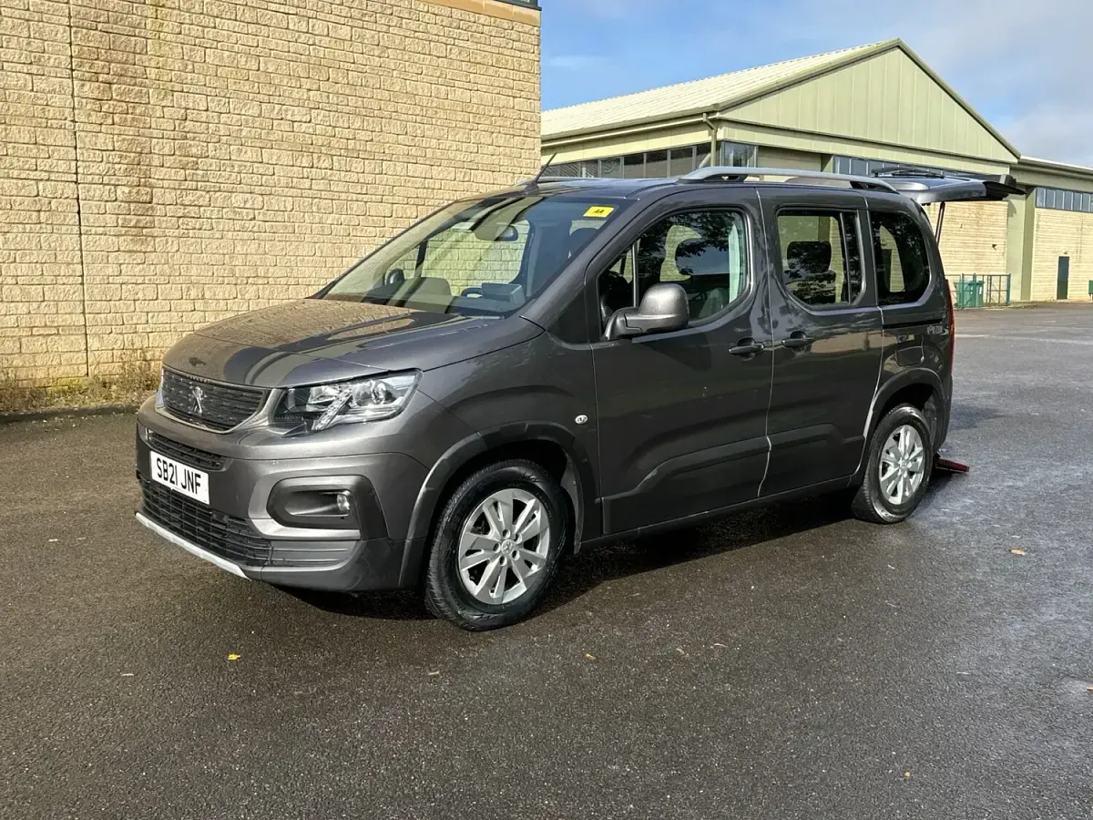Used Peugeot Rifter Allure 2021 Grey MPV