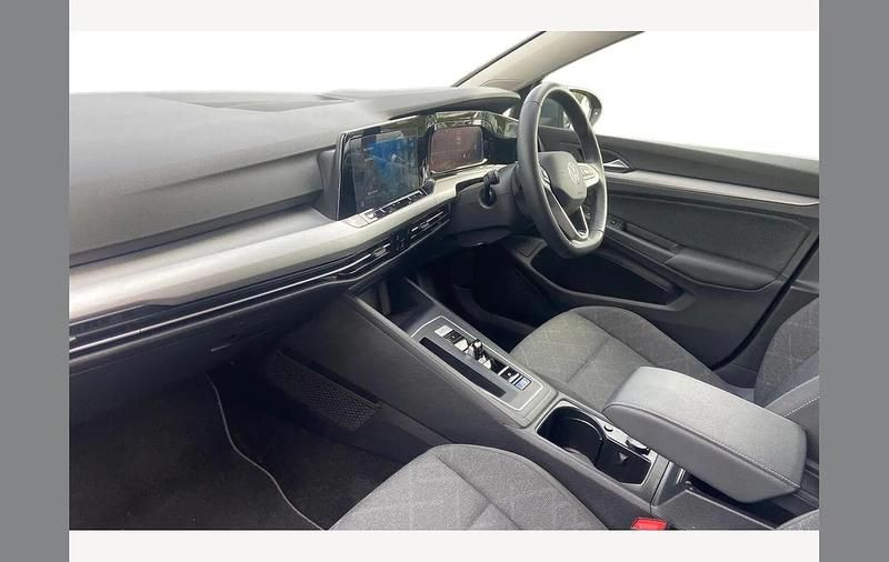 Used VW Golf VIII Life 150 HP (110 kW) 2024 Grey Hatchback