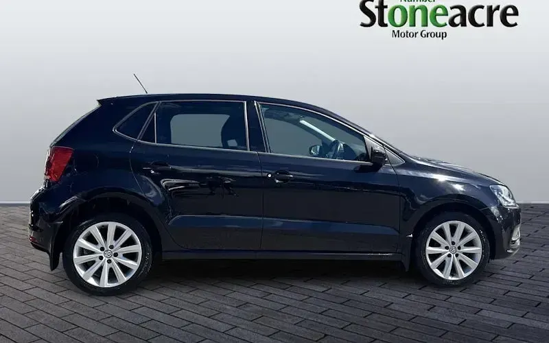 Used VW Polo Edition 75 HP (55 kW) 2017 Black Hatchback