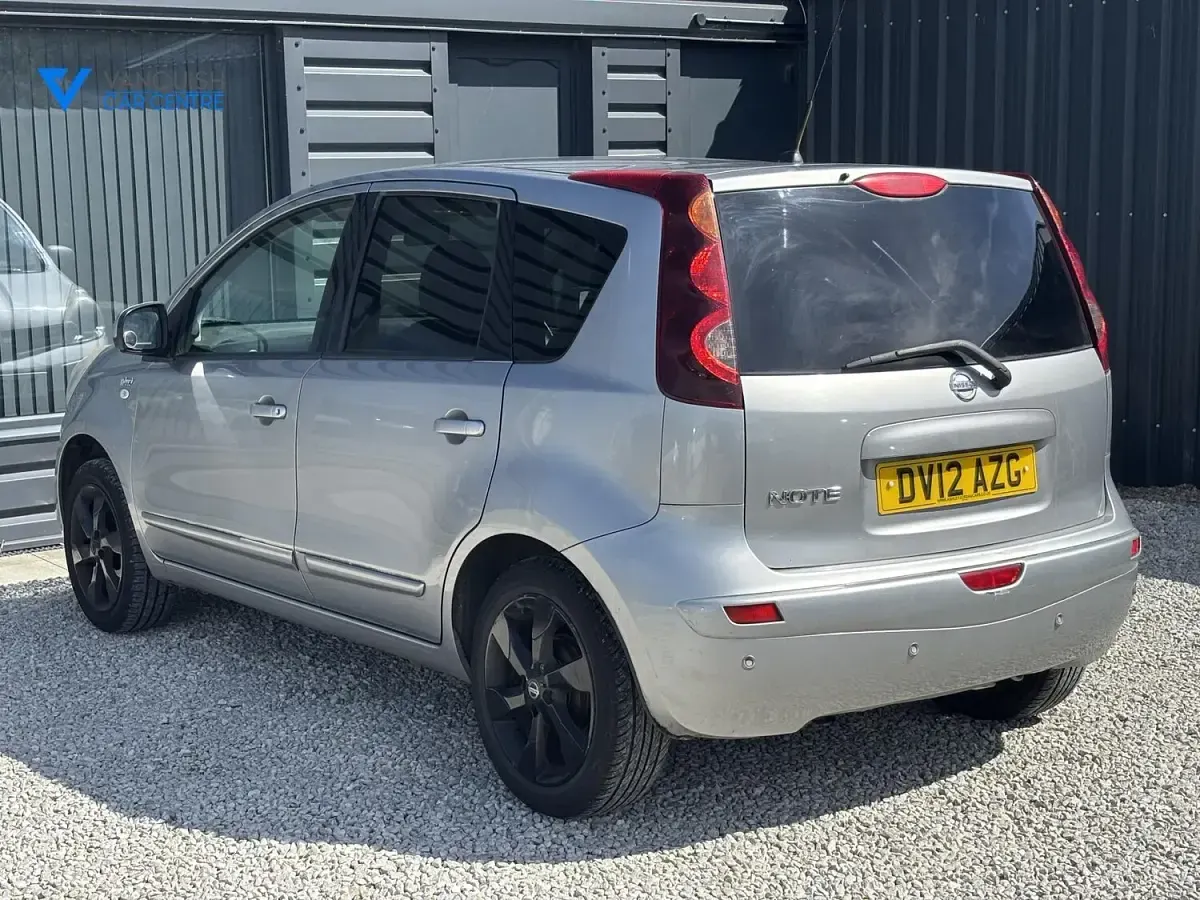 Used Nissan Note N-TEC 88 HP (64 kW) 2012 Silver Hatchback