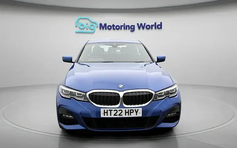 Used BMW 330e M Sport 292 HP (214 kW) 2022 Blue Sedan