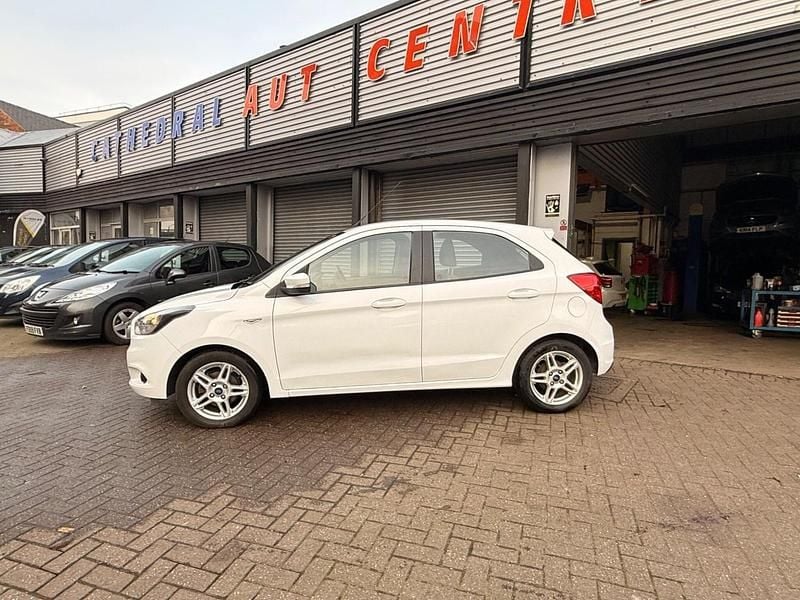 Used Ford Ka Plus Zetec 2017 White Hatchback