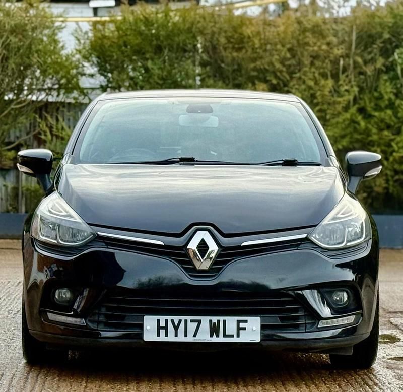 Used Renault Clio IV Dynamique 90 HP (66 kW) 2017 Black Hatchback