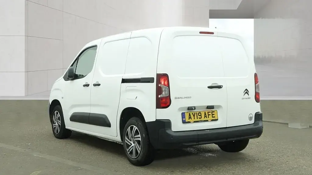 Used Citroën Berlingo 75 HP (55 kW) 2019 White MPV