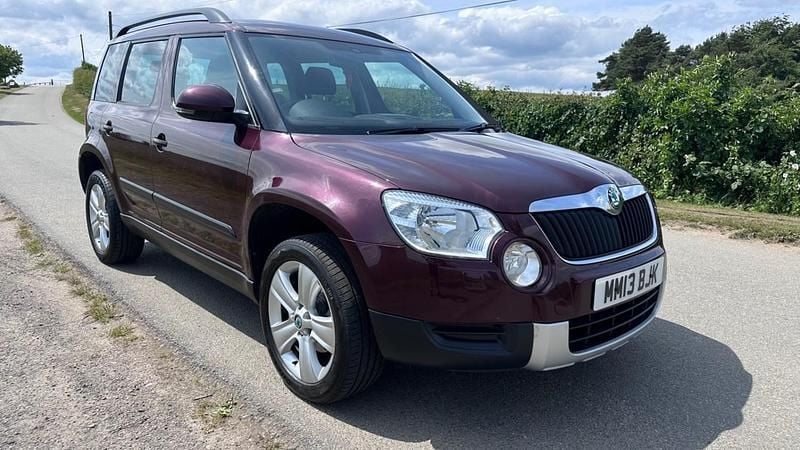 Maroon Used 2013 Skoda Yeti SE SUV | £3,495 (Good price) - Image 1/4