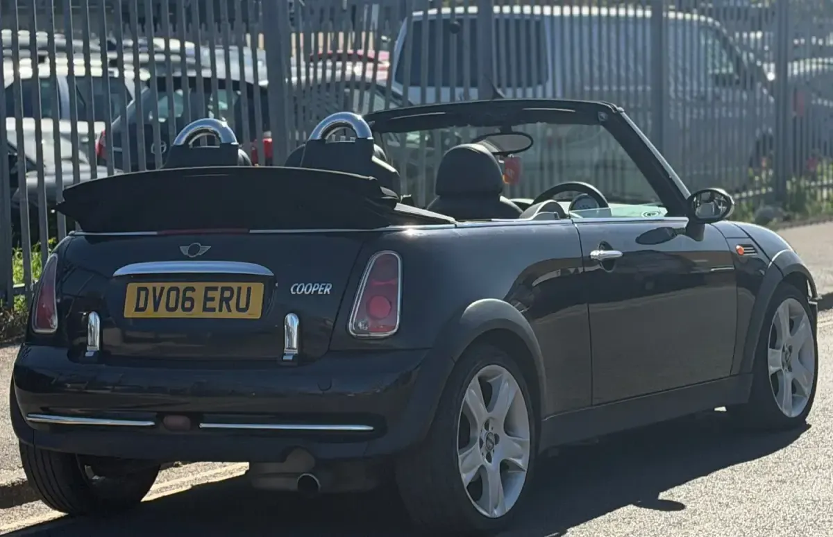Używany Mini Cooper Cabriolet 2006 Czarny Kabriolet