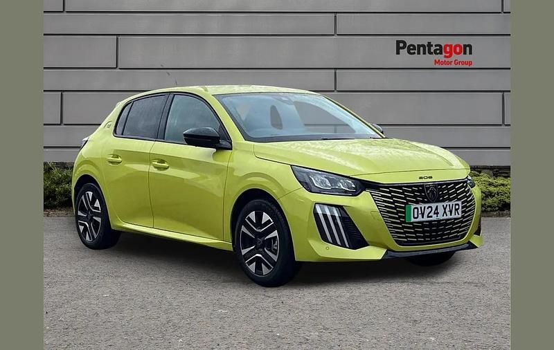 Used Peugeot e-208 Style 100 kW (136 HP) 2024 Yellow Hatchback