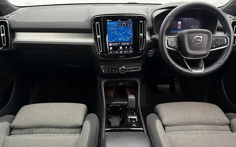 Used Volvo XC40 Plus 163 HP (119 kW) 2023 Grey SUV