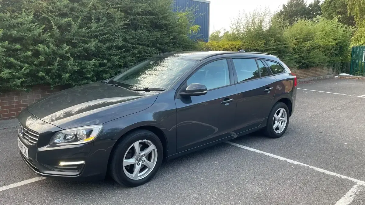 Used Volvo V60 Business Edition 136 HP (100 kW) 2014 Grey Estate