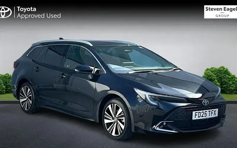 Used Toyota Corolla Design 140 HP (102 kW) 2026 Estate