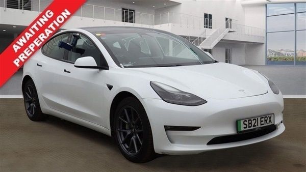 White Used 2021 Tesla Model 3 Long Range RWD Sedan | £21,600 (Expensive) - Image 1/1