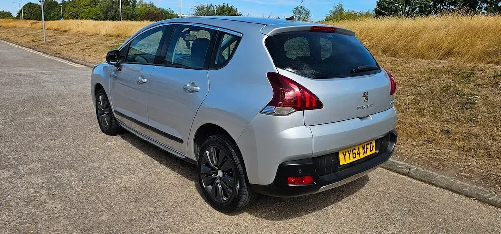 Used Peugeot 3008 Active 2014 Metallic silver Estate