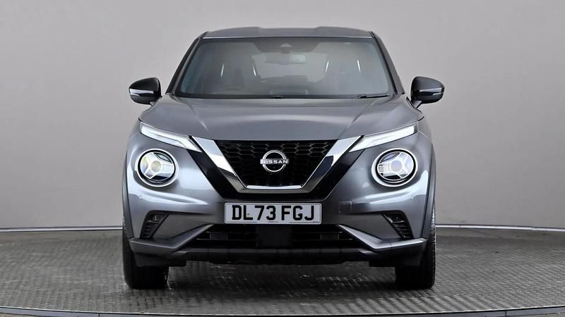 Used Nissan Juke Tekna 114 HP (83 kW) 2024 Grey SUV