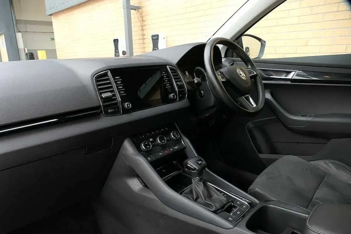 Used Skoda Karoq SE L 150 HP (110 kW) 2020 Grey SUV
