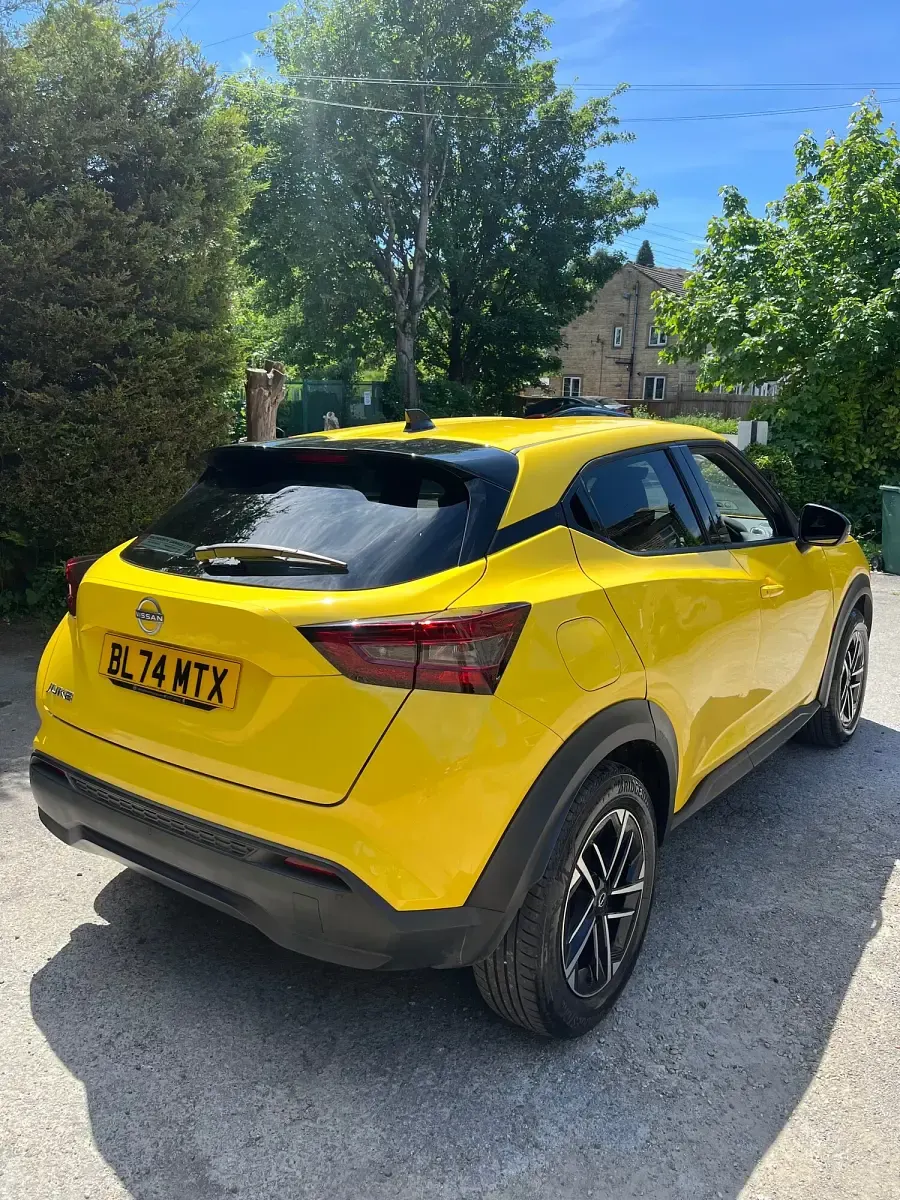 Used Nissan Juke N-Connecta 2024 Yellow SUV