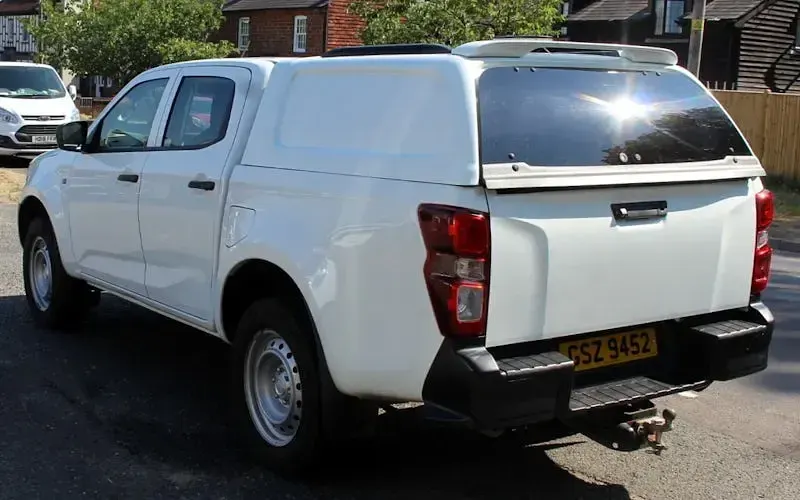 Used Isuzu D-Max 165 HP (121 kW) 2024 Cabriolet