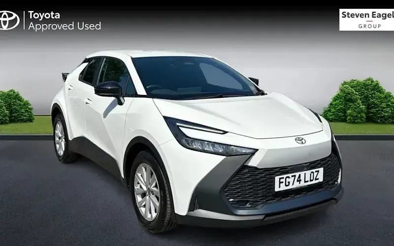 Used Toyota C-HR 140 HP (102 kW) 2024 SUV