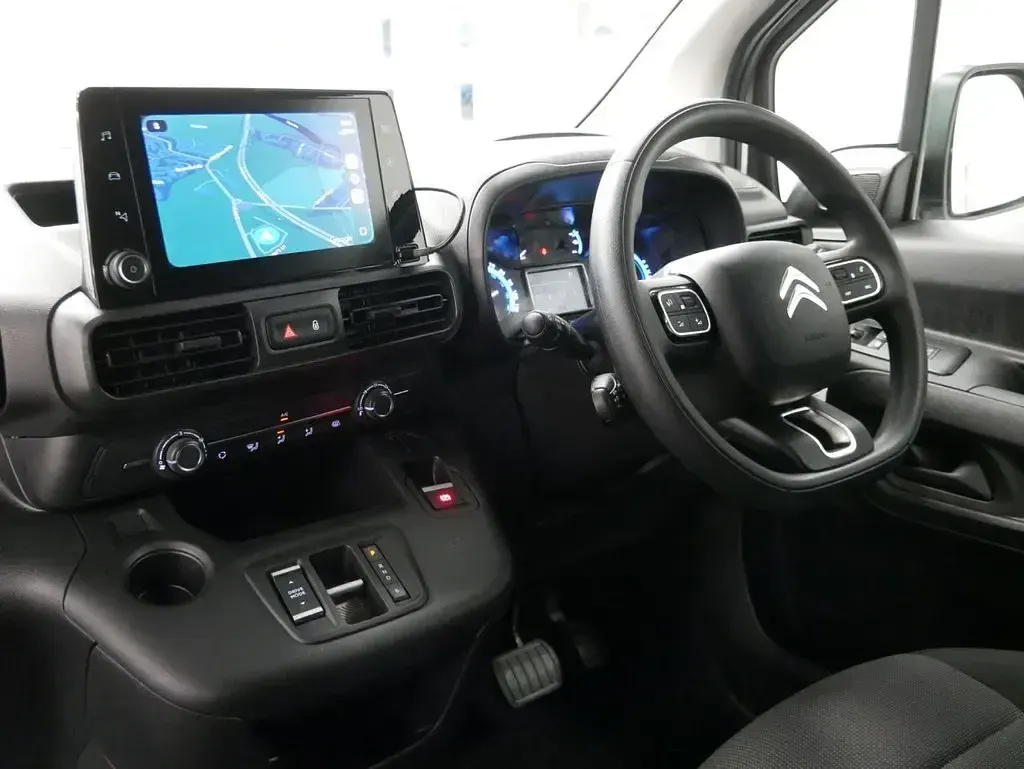 Used Citroën e-Berlingo 100 kW (136 HP) 2023 White MPV