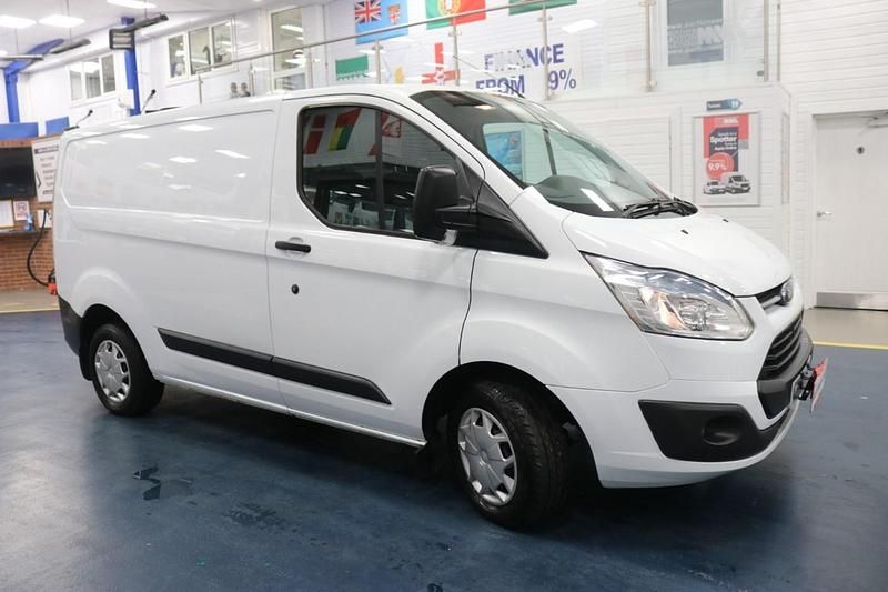 Used Ford Transit Custom Trend 125 HP (91 kW) 2016 White Van