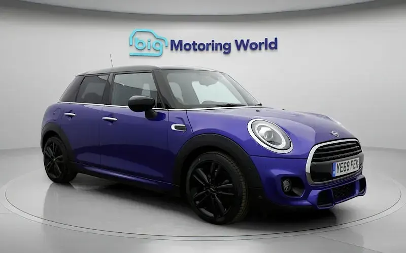 Used Mini Cooper Hatch 136 HP (100 kW) 2019 Blue Hatchback