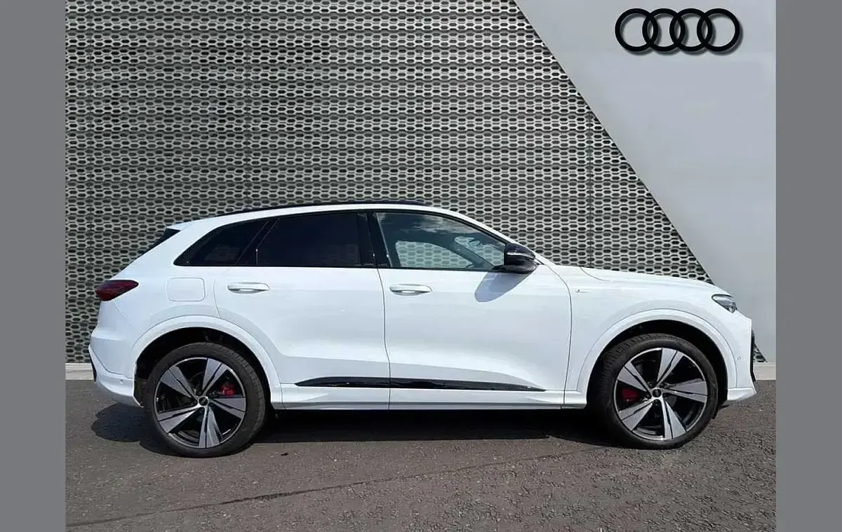 Used Audi Q5 Advanced 204 HP (150 kW) 2025 White SUV