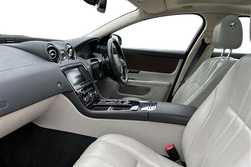 Used Jaguar XJ Premium Luxury 275 HP (202 kW) 2015 Unknown Sedan
