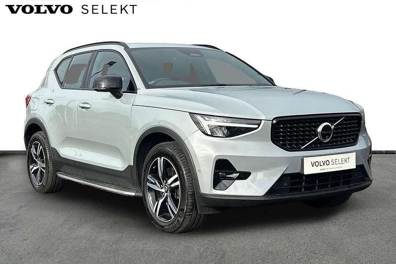 Grey Used 2024 Volvo XC40 Plus SUV | £29,500 (Fair price) - Image 1/3