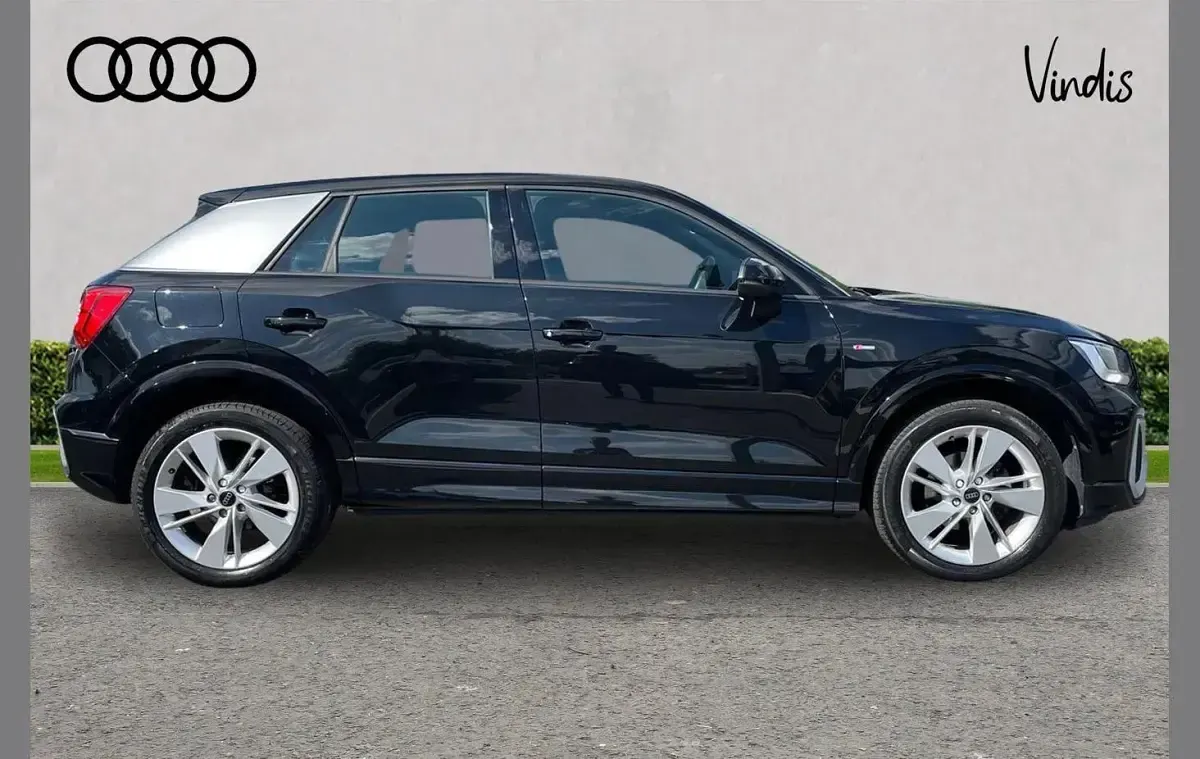 Used Audi Q2 S-Line 147 HP (108 kW) 2023 Black SUV