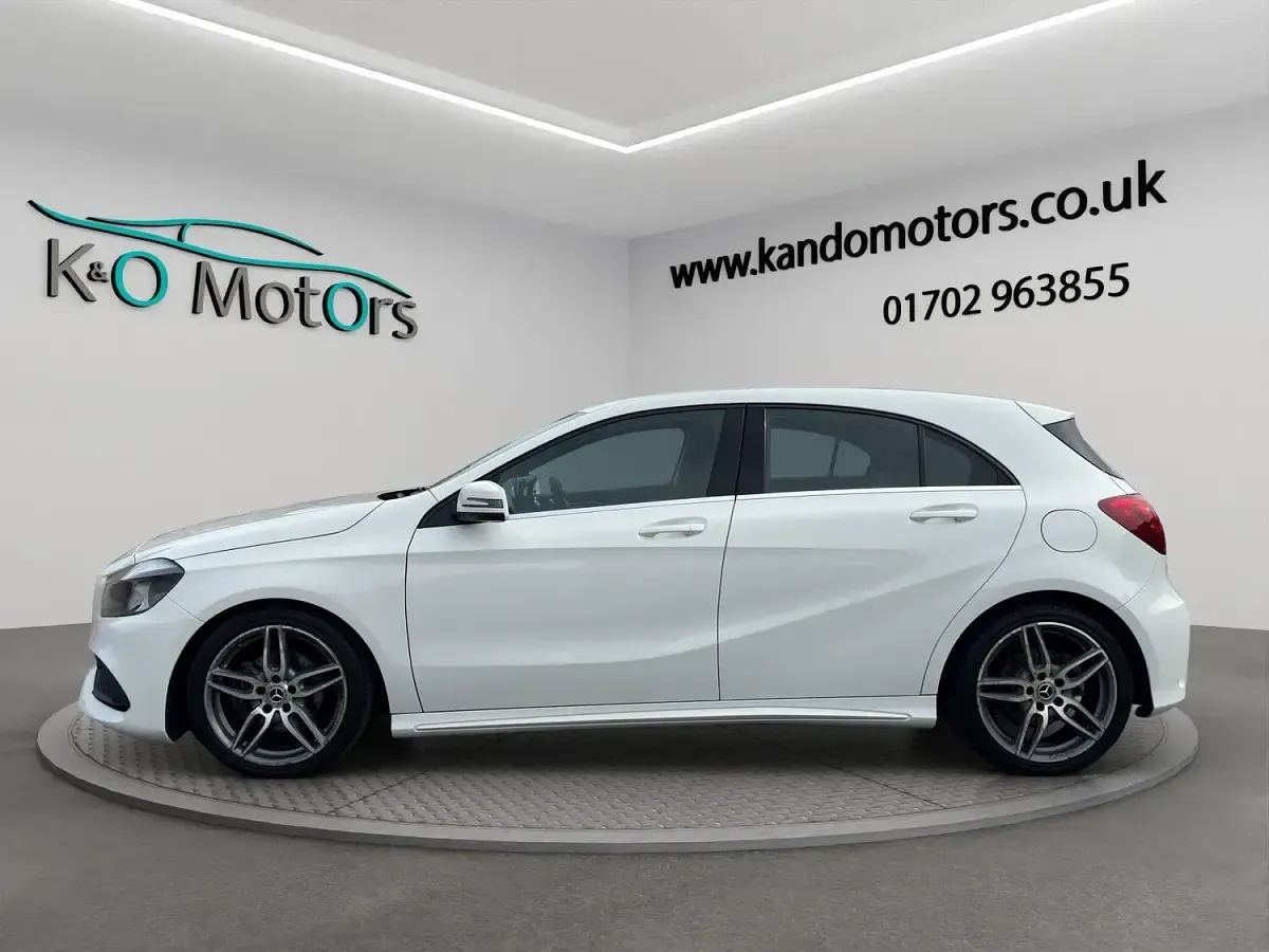 Used Mercedes A180 AMG line 122 HP (89 kW) 2017 White Hatchback
