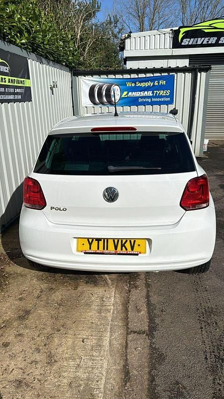Used VW Polo SE 70 HP (51 kW) 2011 White Hatchback