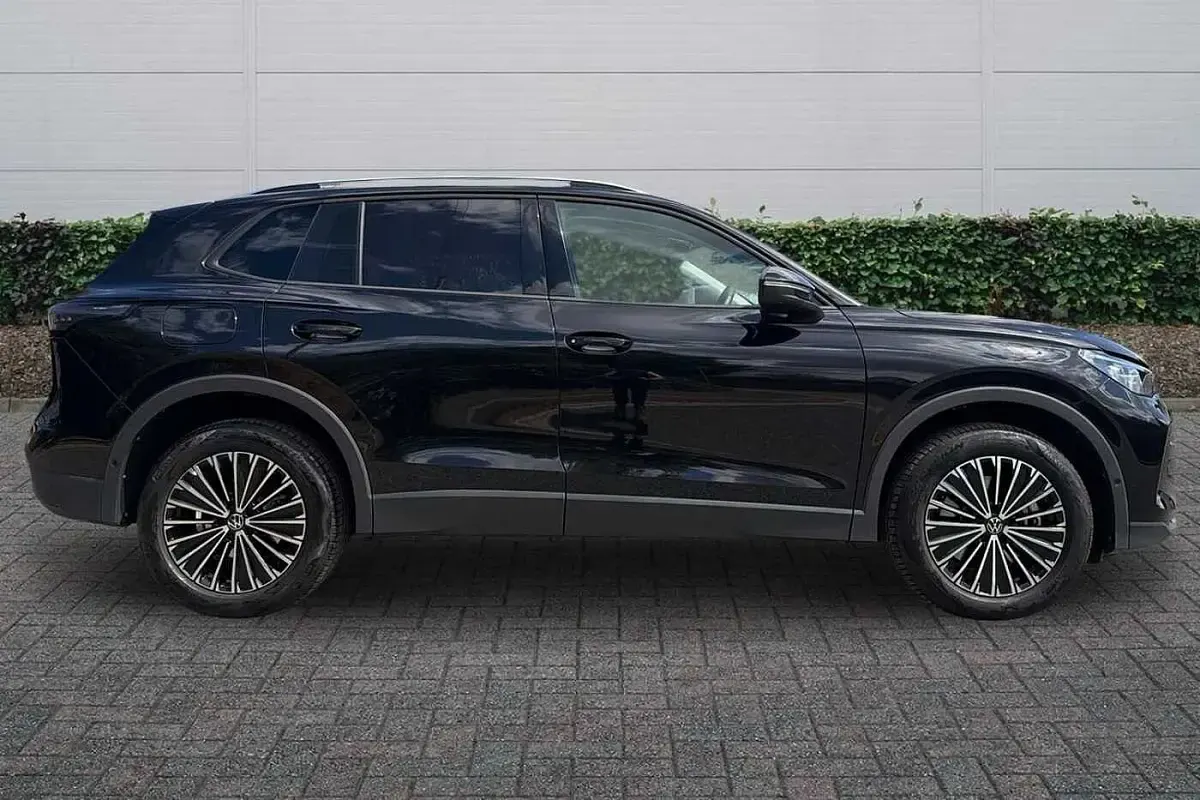 Used VW Tiguan Match 204 HP (150 kW) 2024 Black SUV