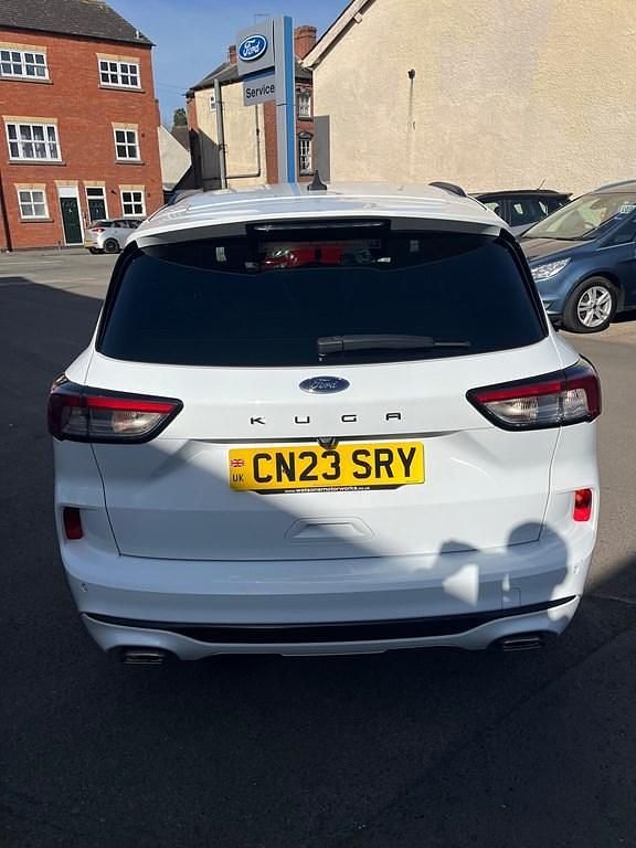 Used Ford Kuga ST-Line 150 HP (110 kW) 2023 White SUV