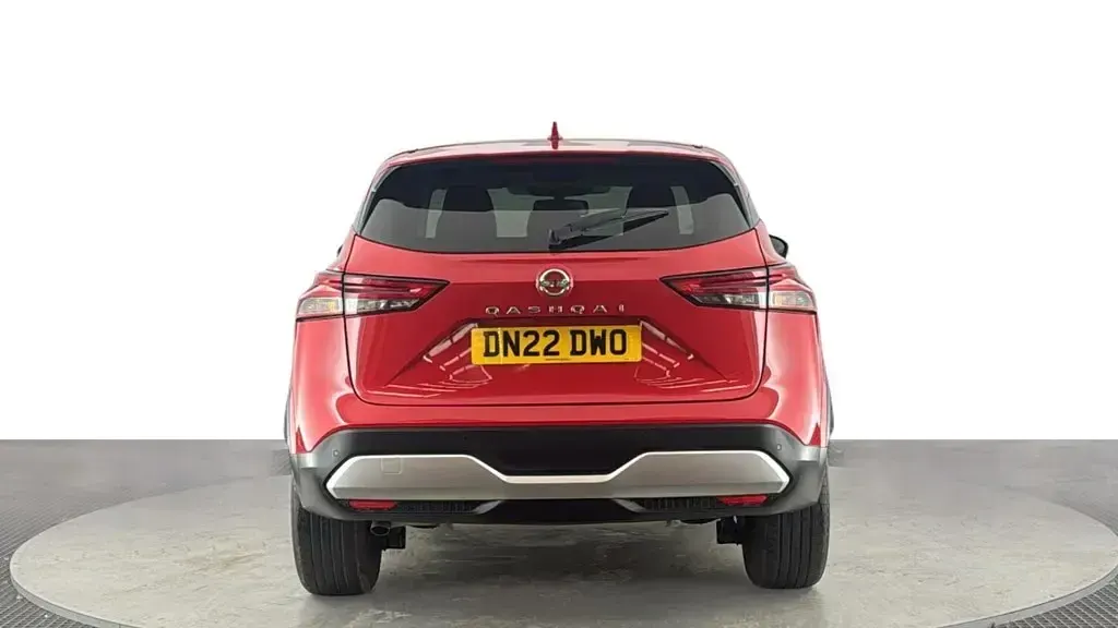 Used Nissan Qashqai N-Connecta 158 HP (116 kW) 2022 Red SUV