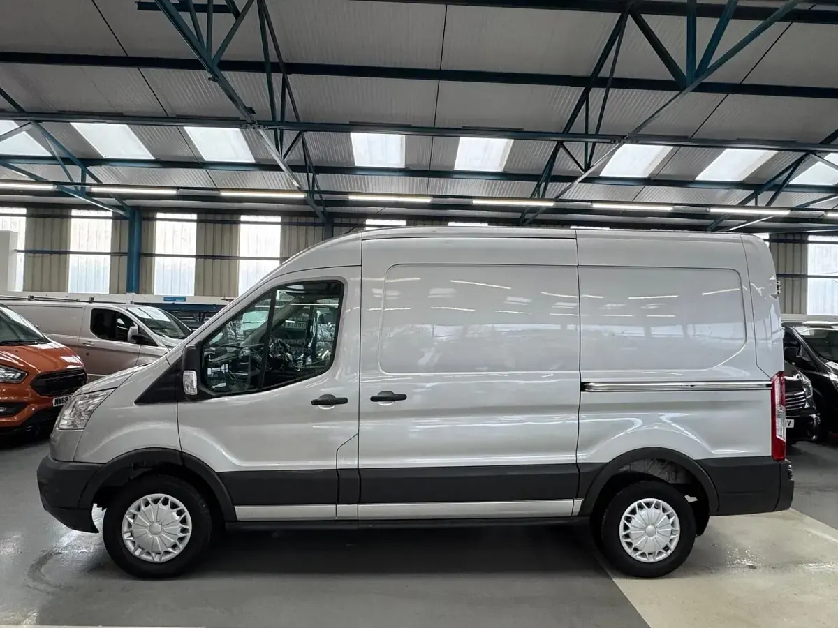 Used Ford Transit Trend 125 HP (91 kW) 2014 Silver Van
