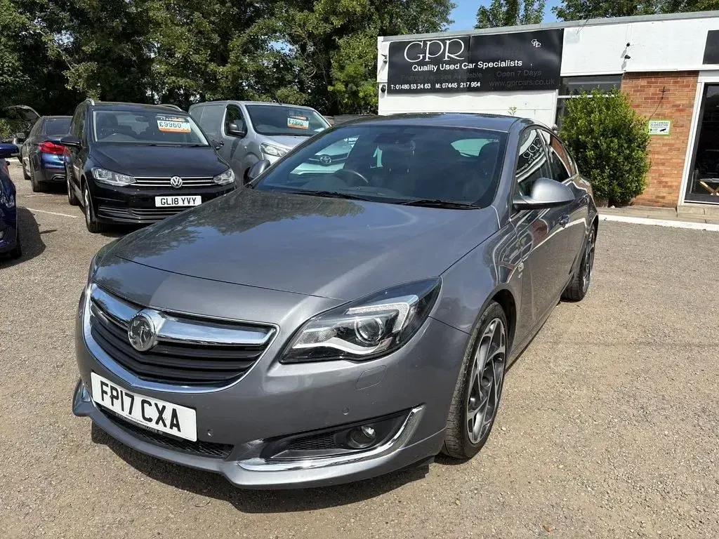 Used Vauxhall Insignia SRi 170 HP (125 kW) 2017 Grey Hatchback